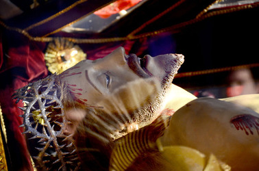 PROCESSIONI religiose per la Pasqua a Palermo. Fotografie di Giulio Azzarello ©2016. PROCESSIONI religiose per la Pasqua a Palermo. Fotografie di Giulio Azzarello ©2016.