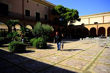 TEATRO TAGES Sardegna Cagliari. Fotografie di Giulio Azzarello ©2020.