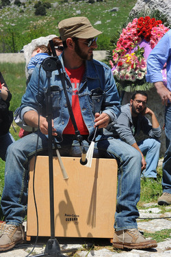 PORTELLA della Ginestra in Sicilia. Fotografie di Giulio Azzarello &copy;2014.