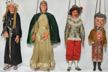 PUPI SICILIANI del 900 e dell 800. Collezione Cuticchio. Fotografie di Giulio Azzarello &copy;2014.