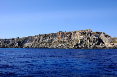 ISOLA DI FAVIGNANA in Sicilia. Visioni panoramiche o particolari. Fotografie di Giulio Azzarello ©2014. ISOLA DI FAVIGNANA in Sicilia. Visioni panoramiche o particolari. Fotografie di Giulio Azzarello ©2014.