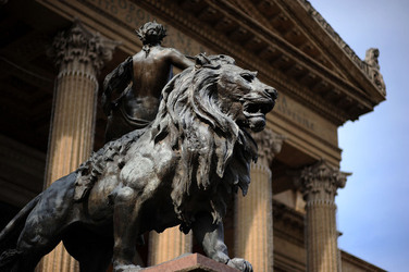 TEATRO Massimo di Palermo visioni panoramiche e particolari. Fotografie di Giulio Azzarello ©2014. TEATRO Massimo di Palermo visioni panoramiche e particolari. Fotografie di Giulio Azzarello ©2014.