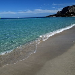MONDELLO. Fotografie di Giulio Azzarello ©2024.