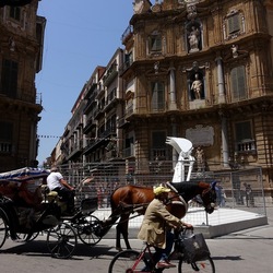 INSTALLAZIONE. Fotografie di Giulio Azzarello ©2022.