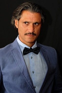 ROBERTO BONURA attore italiano siciliano. Fotografie di Giulio Azzarello ©2018. ROBERTO BONURA attore italiano siciliano. Fotografie di Giulio Azzarello ©2018.