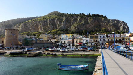 MONDELLO di inverno. Fotografie di Giulio Azzarello &copy;2016.