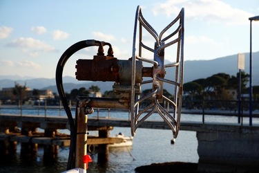 BARCHE. Fotografie di Giulio Azzarello ©2022. BARCHE. Fotografie di Giulio Azzarello ©2022.