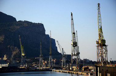 IL GOLFO E IL PORTO DI PALERMO. Fotografie di Giulio Azzarello &copy;2015 2016.