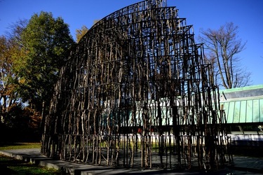 VENEZIA installazione lignea Giardini della Biennale di Arch. Cont. Fotografie di Giulio Azzarello &copy;2022.