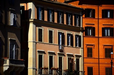 PIAZZA NAVONA Roma. Fotografie di Giulio Azzarello ©2020. PIAZZA NAVONA Roma. Fotografie di Giulio Azzarello ©2020.