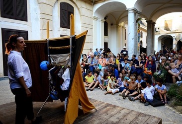 PULCINELLA Napoli. Fotografie di Giulio Azzarello ©2020. PULCINELLA Napoli. Fotografie di Giulio Azzarello ©2020.