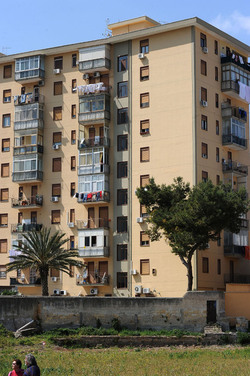 PALERMO il suo centro storico le periferie i monumenti. Fotografie di Giulio Azzarello ©2014.