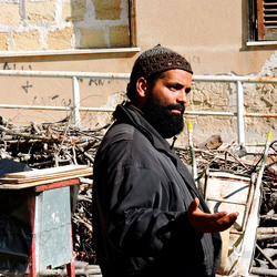 MISSIONE un documentario di P.Scimeca. Fotografie di Giulio Azzarello ©2015 2016. MISSIONE un documentario di P.Scimeca. Fotografie di Giulio Azzarello ©2015 2016.