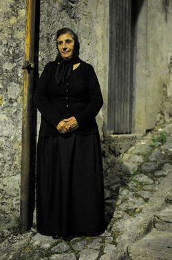 ANZIANI fotografie di Giulio Azzarello &copy;2014.