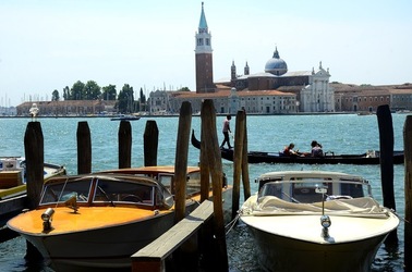 VENEZIA fotografie di Giulio Azzarello &copy;2019.