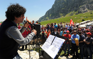 PORTELLA della Ginestra in Sicilia. Fotografie di Giulio Azzarello &copy;2014.