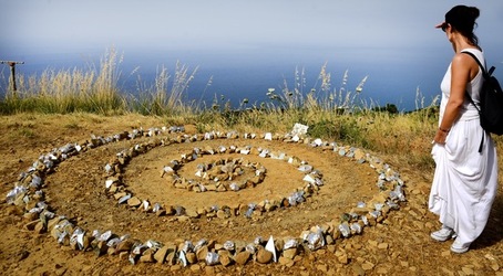 FIUMARA D ARTE fotografie di Giulio Azzarello ©2019. FIUMARA D ARTE fotografie di Giulio Azzarello ©2019.