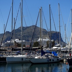 PALERMO. Fotografie di Giulio Azzarello ©2022. PALERMO. Fotografie di Giulio Azzarello ©2022.