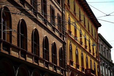 BOLOGNA centro storico. Fotografie di Giulio Azzarello &copy;2018.