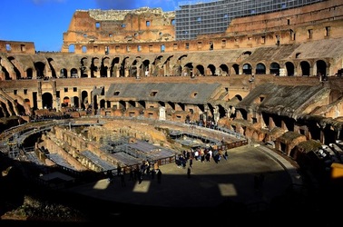COLOSSEO Roma. Fotografie di Giulio Azzarello ©2020. COLOSSEO Roma. Fotografie di Giulio Azzarello ©2020.