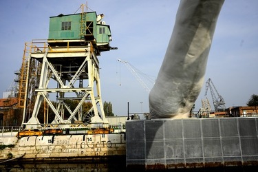 LE MANI DI LORENZO QUENN Biennale di Venezia. Fotografie di Giulio Azzarello &copy;2020.
