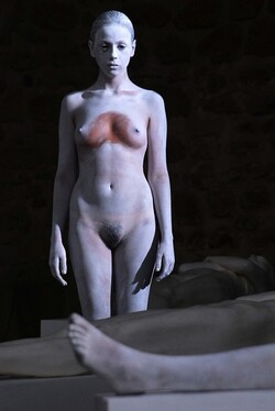 VANESSA BEECROFT allo Spasimo di Palermo alcuni momenti. Fotografie di Giulio Azzarello &copy;2014.