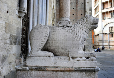 PARMA centro storico. Fotografie di Giulio Azzarello &copy;2016.