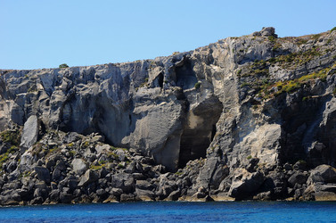 ISOLA DI FAVIGNANA in Sicilia. Visioni panoramiche o particolari. Fotografie di Giulio Azzarello ©2014. ISOLA DI FAVIGNANA in Sicilia. Visioni panoramiche o particolari. Fotografie di Giulio Azzarello ©2014.