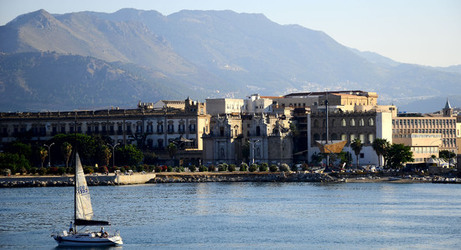 IL GOLFO E IL PORTO DI PALERMO. Fotografie di Giulio Azzarello &copy;2015 2016.