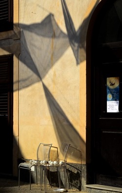 SARA CUTICCHIO e il suo laboratorio per i bambini. Fotografie di Giulio Azzarello &copy;2020.