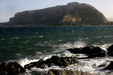 LUOGHI SICILIANI fotografie di Giulio Azzarello ©2020