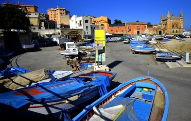 BARCHE da PESCA fotografie di Giulio Azzarello &copy;2019.