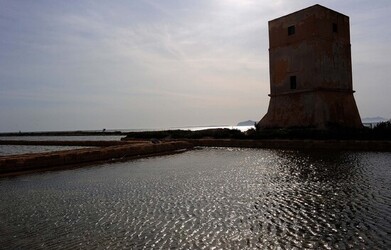 LE SALINE di Trapani in Sicilia. Fotografie di Giulio Azzarello ©2014. LE SALINE di Trapani in Sicilia. Fotografie di Giulio Azzarello ©2014.