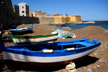TRAPANI il centro storico il porto il mare la colombaia. Fotografie di Giulio Azzarello ©2014. TRAPANI il centro storico il porto il mare la colombaia. Fotografie di Giulio Azzarello ©2014.