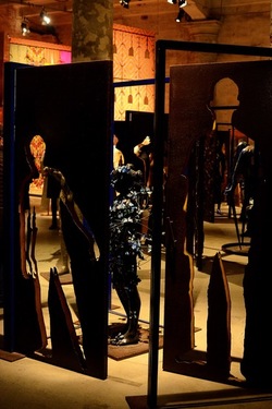 VENEZIA installazione nigeriana inizio Arsenale. Biennale Arch. Cont.. Fotografie di Giulio Azzarello &copy;2022.