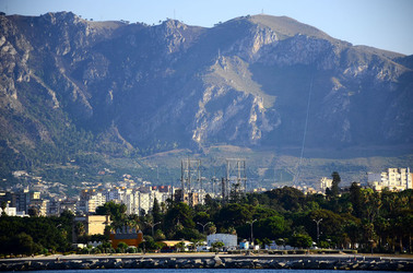 IL GOLFO E IL PORTO DI PALERMO. Fotografie di Giulio Azzarello &copy;2015 2016.