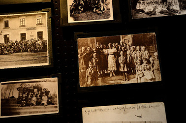 AUSCHWITZ BIRKENAU il percorso della memoria e i documenti. Fotografie di Giulio Azzarello &copy;2016.