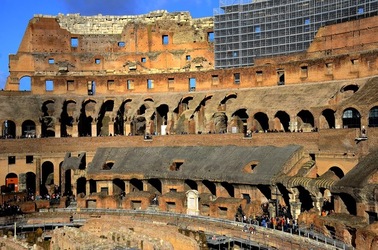 COLOSSEO Roma. Fotografie di Giulio Azzarello ©2020. COLOSSEO Roma. Fotografie di Giulio Azzarello ©2020.