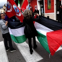 AFROCHE. Fotografie di Giulio Azzarello ©2024. AFROCHE. Fotografie di Giulio Azzarello ©2024.