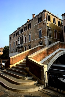 VENEZIA fotografie di Giulio Azzarello ©2022.