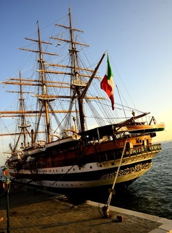 AMERIGO VESPUCCI fotografie di Giulio Azzarello ©2020. AMERIGO VESPUCCI fotografie di Giulio Azzarello ©2020.