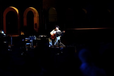 GIUSEPPE di BELLA artista musicista. Fotografie di Giulio Azzarello &copy;2020.