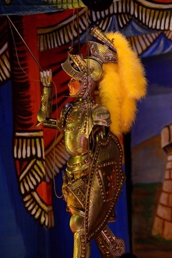 OPERA dei PUPI di Mimmo e Giacomo Cuticchio. Fotografia di Giulio Azzarello ©2020. OPERA dei PUPI di Mimmo e Giacomo Cuticchio. Fotografia di Giulio Azzarello ©2020.