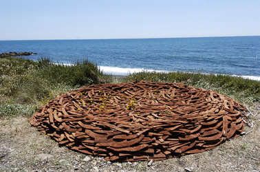 ARTE CONTEMPORANEA A PIRGI sito e riserva archeologica. Fotografie di Giulio Azzarello &copy;2014.