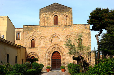 PIAZZA MAGIONE a Palermo. Fotografie di Giulio Azzarello &copy;2016.
