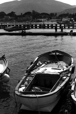 BIANCO NERO. Fotografie di Giulio Azzarello ©2021. BIANCO NERO. Fotografie di Giulio Azzarello ©2021.