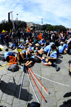 LIBERA giornata della memoria a Messina. 21 Marzo 2106. Fotografie di Giulio Azzarello ©. LIBERA giornata della memoria a Messina. 21 Marzo 2106. Fotografie di Giulio Azzarello ©.