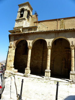 POLIZZI GENEROSA in Sicilia. Fotografie di Giulio Azzarello ©2014. POLIZZI GENEROSA in Sicilia. Fotografie di Giulio Azzarello ©2014.