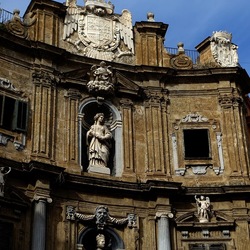 PALERMO. Fotografie di Giulio Azzarello ©2022. PALERMO. Fotografie di Giulio Azzarello ©2022.