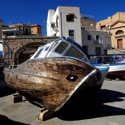BARCHE. Fotografie di Giulio Azzarello &copy;2022.